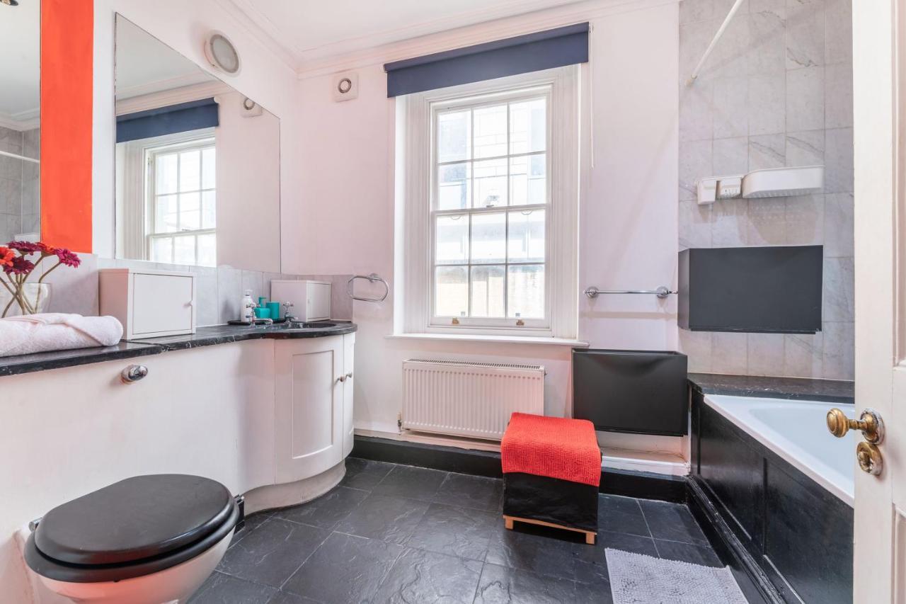 Luxury 3 Bedroom Flat Trafalgar Square, Embankment, Waterloo Londra